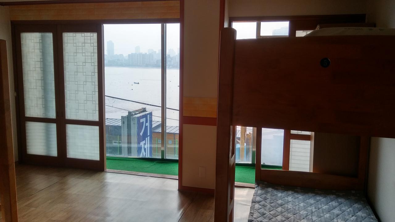 Yes Guesthouse Busan Buitenkant foto