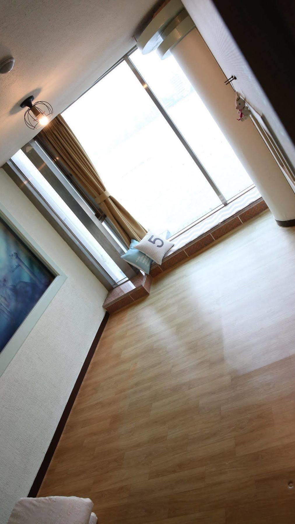 Yes Guesthouse Busan Buitenkant foto